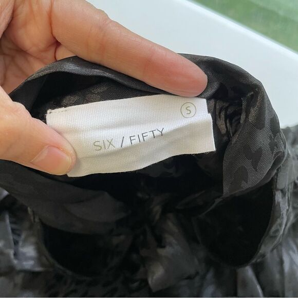 SIX FIFTY CLOTHING Black Neck Tie blousy sateen Freya Top‎ size Small New! - Picture 6 of 9